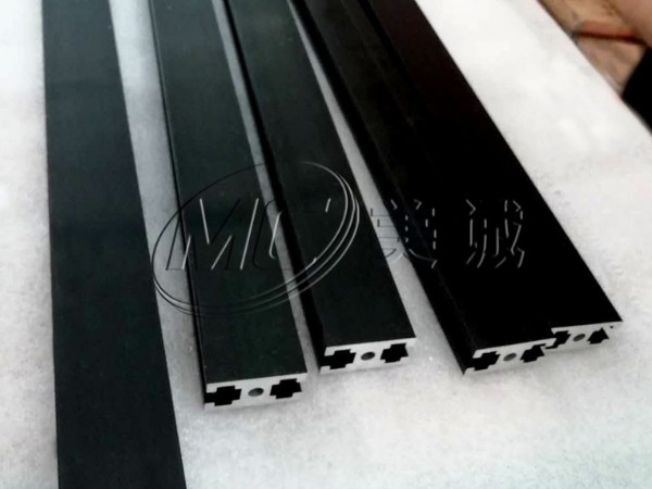 黑色工业铝型材