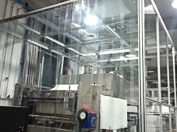 江苏铝型材生产厂家，制作防护罩是焊接的吗？