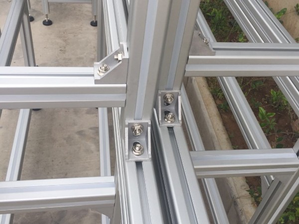 南京铝型材框架结构中的铝型材过线梯介绍